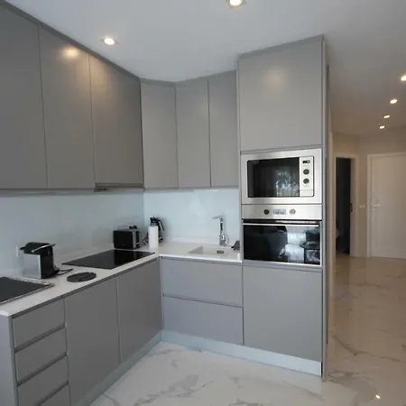 Apartament Luxury In First Line With Pool *