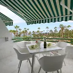 Daire Luxury In First Line With Pool